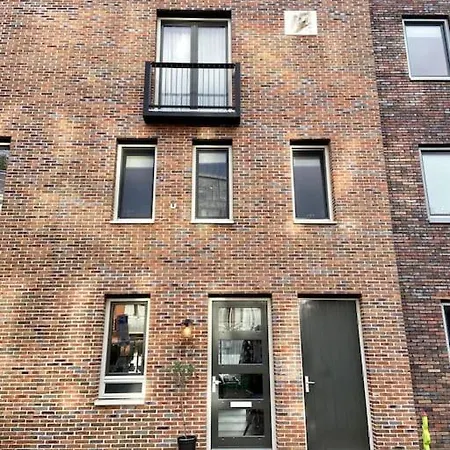 Herenhuis Aan De Gracht Tatil Evi Alkmaar