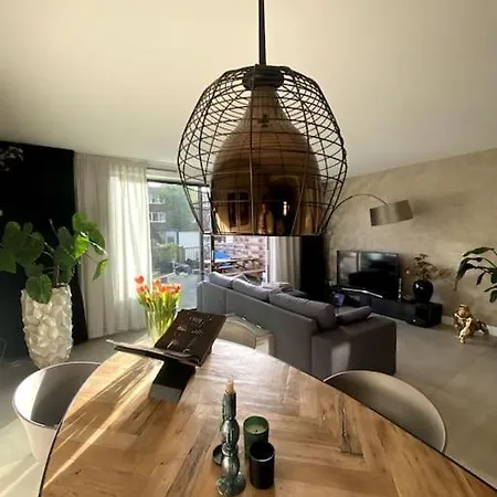 Herenhuis Aan De Gracht Tatil Evi