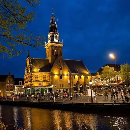 Herenhuis Aan De Gracht Tatil Evi