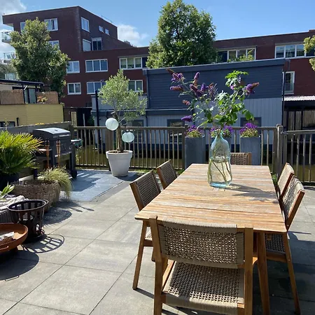 Herenhuis Aan De Gracht Tatil Evi